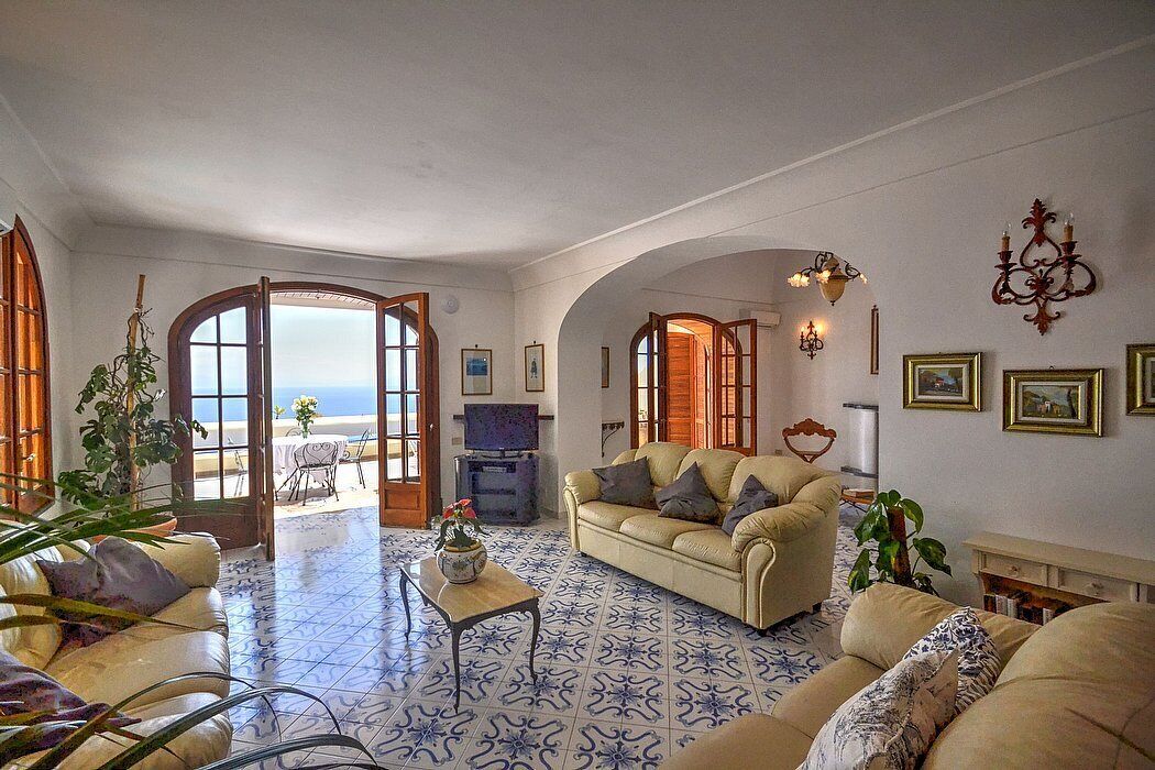 Villa Elvira: A splendid and luminous three-story villa built sheer above the sea, with Free WI-FI.