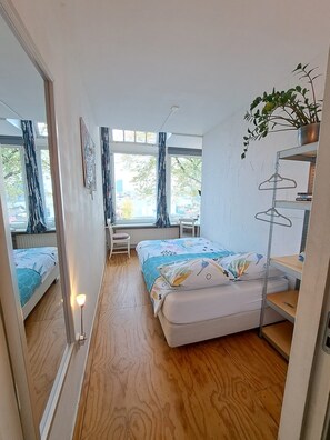 2 soverom, strykejern/-brett, wi-fi (inkludert) og sengetøy