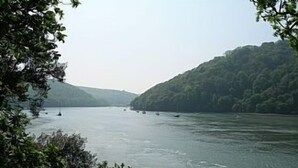 A river with boats, surrounded by dense greenery and hills. - Barn Conversion, 5 miles from the coast with own parking and garden (Collaton St Mary)