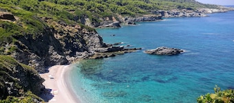  Pool Villa Perivoliou walking distance to 4 beaches, near Mamma Mia Church