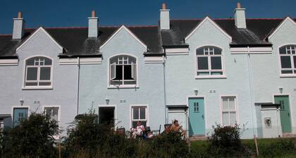 Causeway Cottage Portballintrae. Beautiful Country Views, minutes from the sea