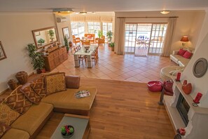 TV, DVD player - Luxurious 7 bedroom, 6 bath villa with private pool and games room - 106801/AL (Castro Marim)