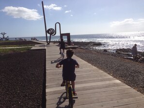 Vlak bij het strand, strandlakens