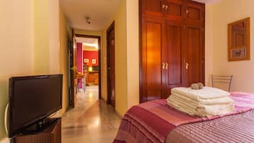 1 chambre, bureau, fer et planche Ă repasser, Wi-Fi gratuit