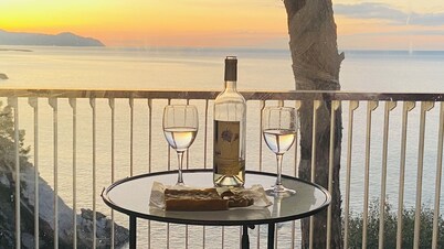 Villa Zoagli private access to the sea: Your Paradise on the Shore