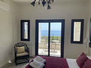 5 bedrooms, iron/ironing board, free WiFi, bed sheets