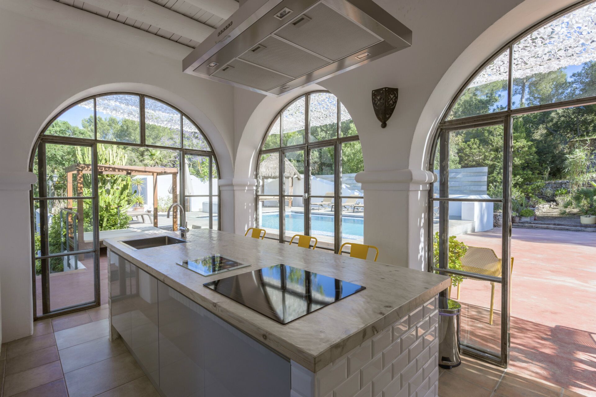 Fridge, microwave, dishwasher, toaster