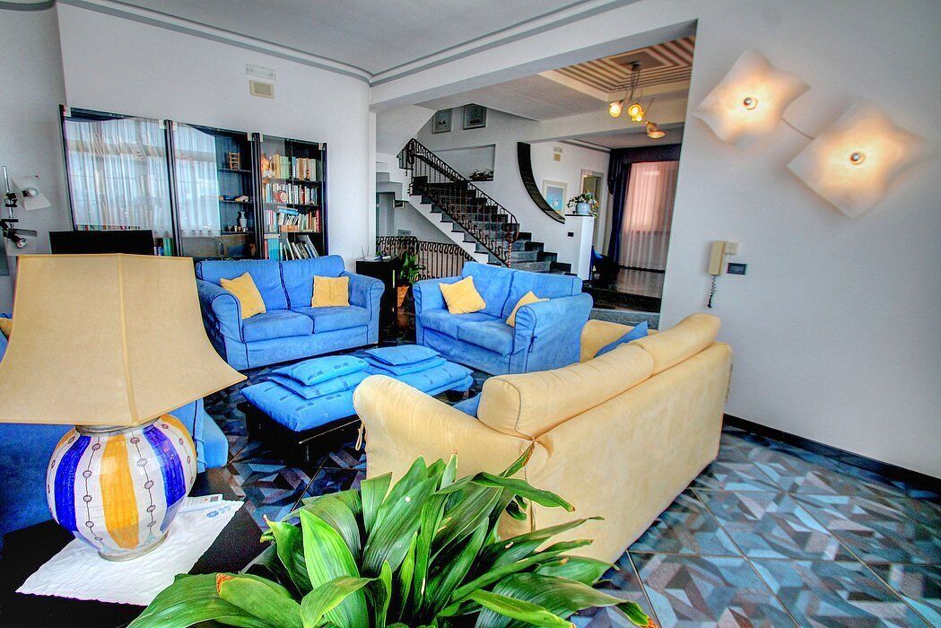 Villa Gioconda: A charming three-story villa located on a hillside, facing the sea, with Free WI-FI.