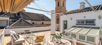 Luxury House in Seville Centre Opposite Historical Buildings. Ample Roof Terrace