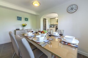 Dining - The Haven, Wells-next-the-Sea, Norfolk (Wells-next-the-Sea)