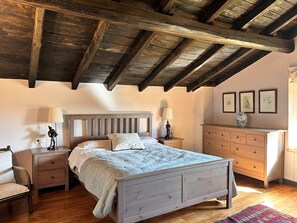 3 Schlafzimmer, Reisekinderbett, WLAN, Bettwäsche