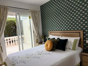 2 bedrooms, in-room safe, iron/ironing board, travel crib