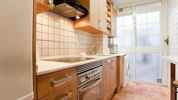 Réfrigérateur, micro-ondes, four, lave-vaisselle