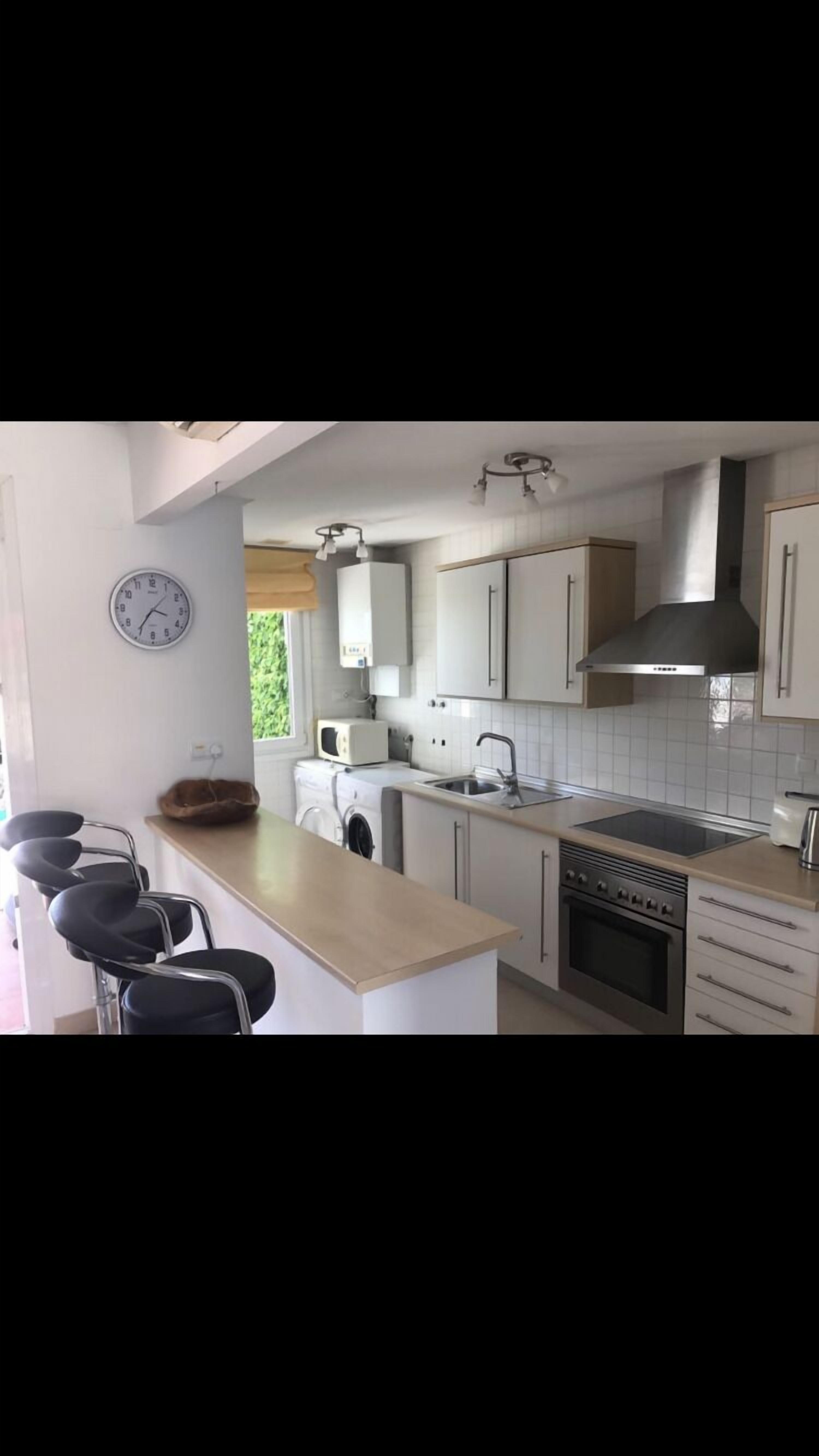 Luxury Villa on Five Star Golf Resort w/ Private Pool, Sky TV & Air Conditioning