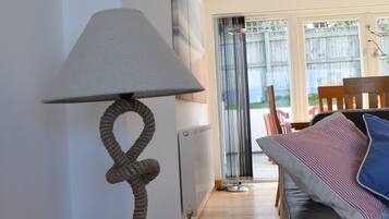 Smart TV, DVD player