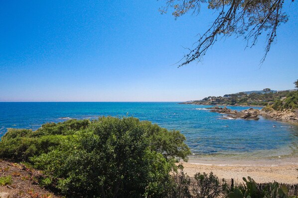 Beach nearby - House on the water Riviera Var Saint Aygulf (Fréjus)