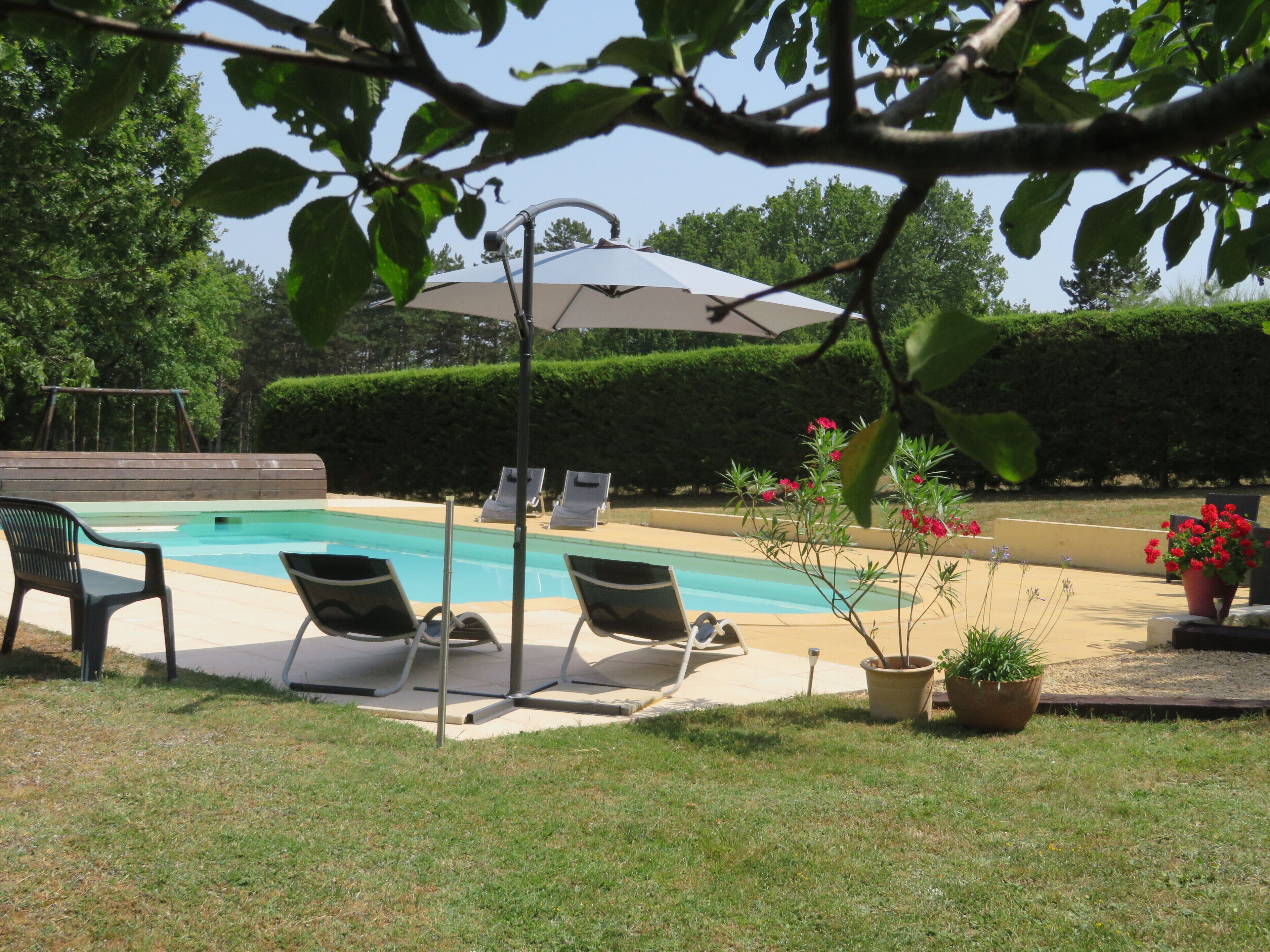 Bed and Breakfast-Dordogne-Périgord Noir-Piscine
