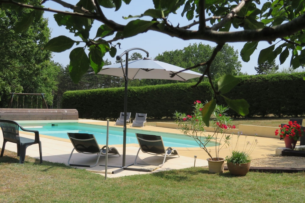 Bed and Breakfast-Dordogne-Périgord Noir-Piscine