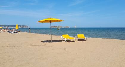 Daró 3D 31 - 150m from the beach, pool