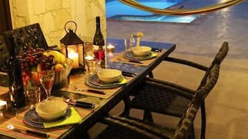 Outdoor dining