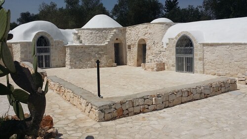 Trulli Momenti delle Stelle, private 12 m Pool, BBQ, roofed outside Kitchen