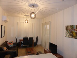 Smart TV, DVD player