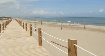 CASA JERONI, Ideal house for your holidays near the sea, free wifi, optional air conditioning, private pool, pets allowed, dog’s beach