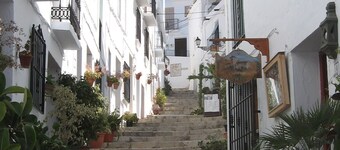 La Bolina-unique romantic holiday experience, private infinity pool, huge views