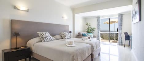 4 bedrooms, in-room safe, iron/ironing board, free WiFi