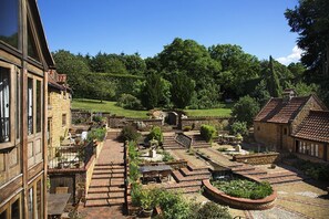 Property grounds - Superior crafted cottage in Oxfordshire Cotswolds,  near Great Tew (Chipping Norton)
