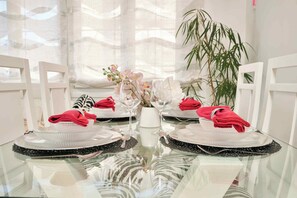 Dining - THE RESPIGOS LAREDO. APARTMENT ON 4TH FLOOR WITH SEA VIEWS WITHOUT ELEVATOR (laredo)