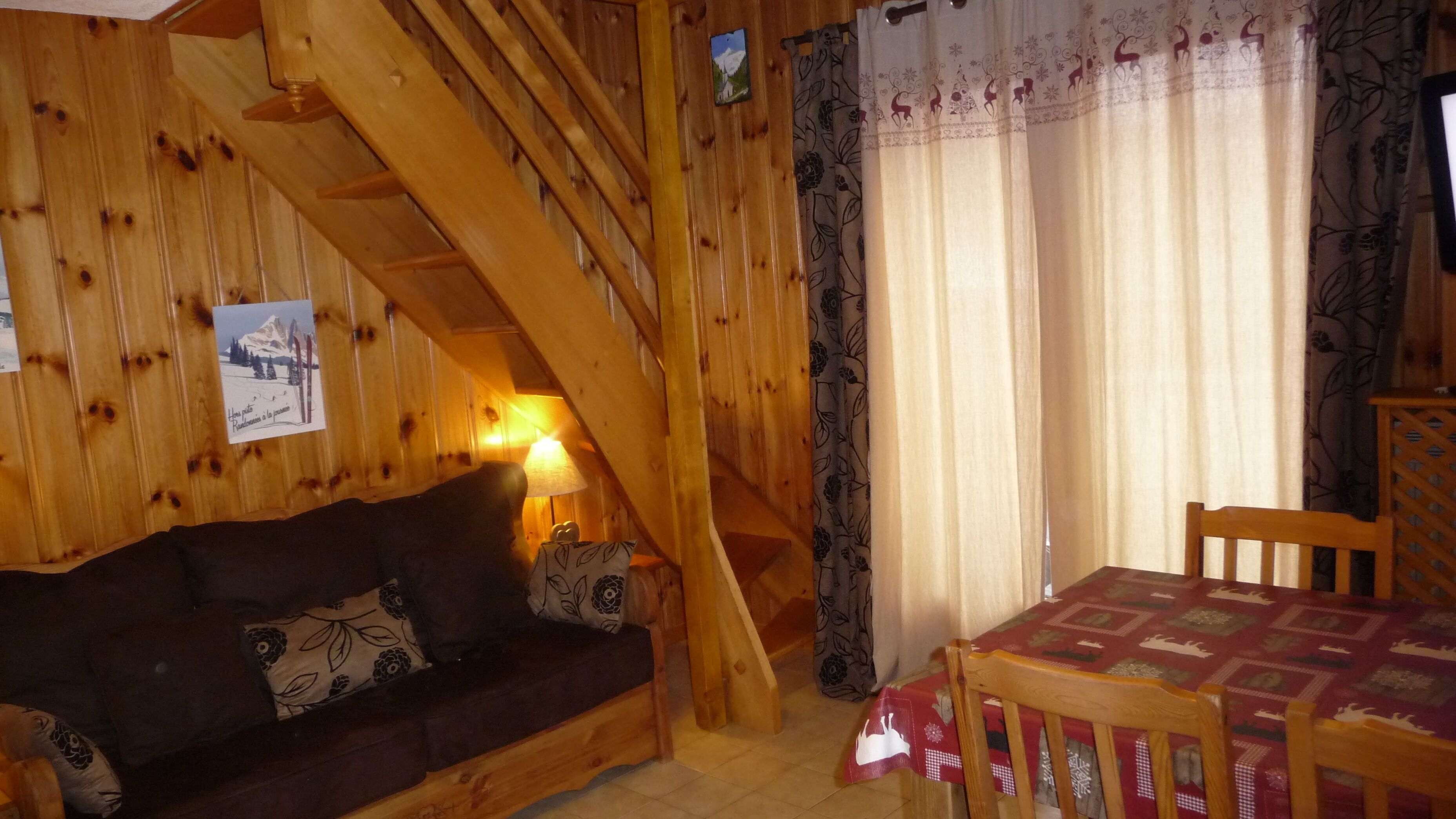 DUPLEX F3/4, TOUT À PIED, 150M DU CENTRE DU VILLAGE,TRES BEL ENVIRONNEMENT CALME