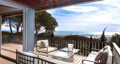 ROMANI - House with private pool. Capacity up to 17 people. 20 minutes Barcelona