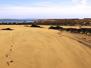 Plage à proximité, chaises longues