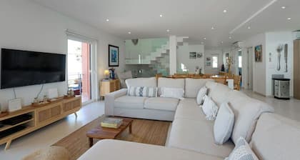 Beautiful Villa close to the beach with private pool, garden and terrace