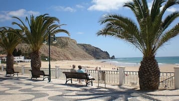 Beach nearby, beach towels
