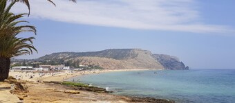 Stunning Detached Villa with AC, Wi Fi, Own Pool, Fab Sea Views - Walk To Beach!