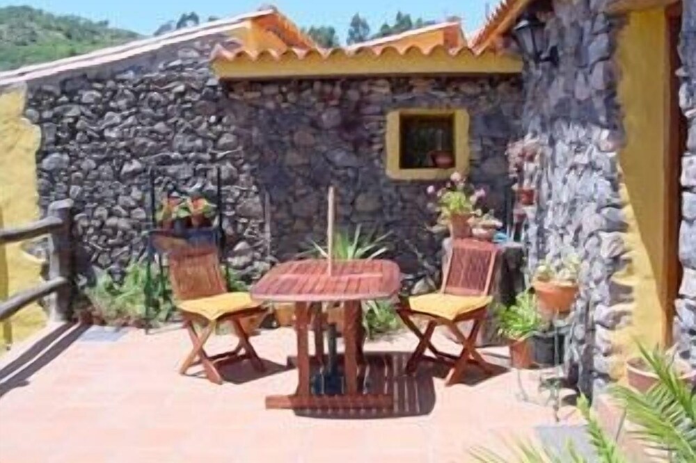 Self catering Finca Doramas for 2 people