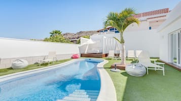 Beheizter Pool