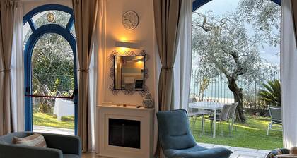 MY HOME IN MONTE ISOLA-appartement avec vue sur le lac Peschiera Maraglio
