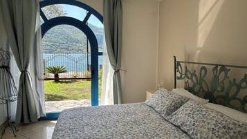 2 bedrooms, desk, iron/ironing board, travel cot