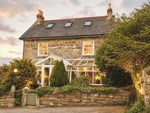 Exterior - Cornish Farm House, with stunning gardens, and parking for 3 cars (St, Ives)