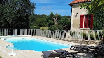 Piscine extérieure