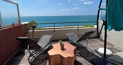 Modern apartment breathtaking sea view and waterfront