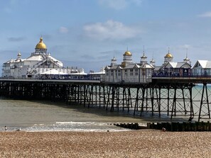 On the beach, sun-loungers - Fabulously Located, Stylish Beachfront Apartment with Free Private Parking (Eastbourne)