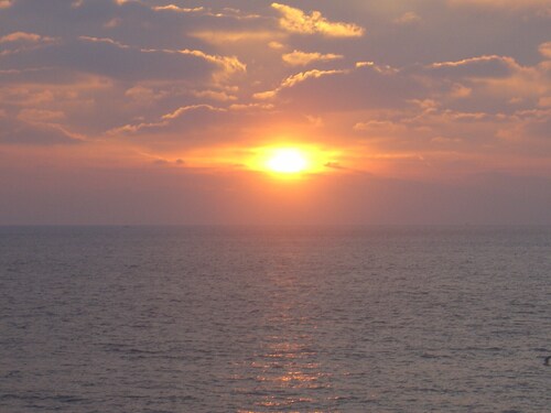 Fabulously Located, Stylish Beachfront Apartment with Free Private Parking