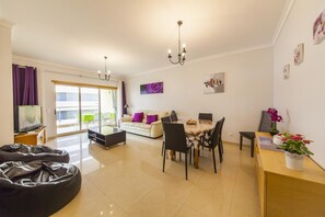 Living area - C05 - Convento Apartment (Lagos)