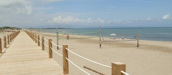 CASA DOFI, Ideal house for your holidays near the sea, free wifi, optional air conditioning, private pool, pets allowed, dog’s beach