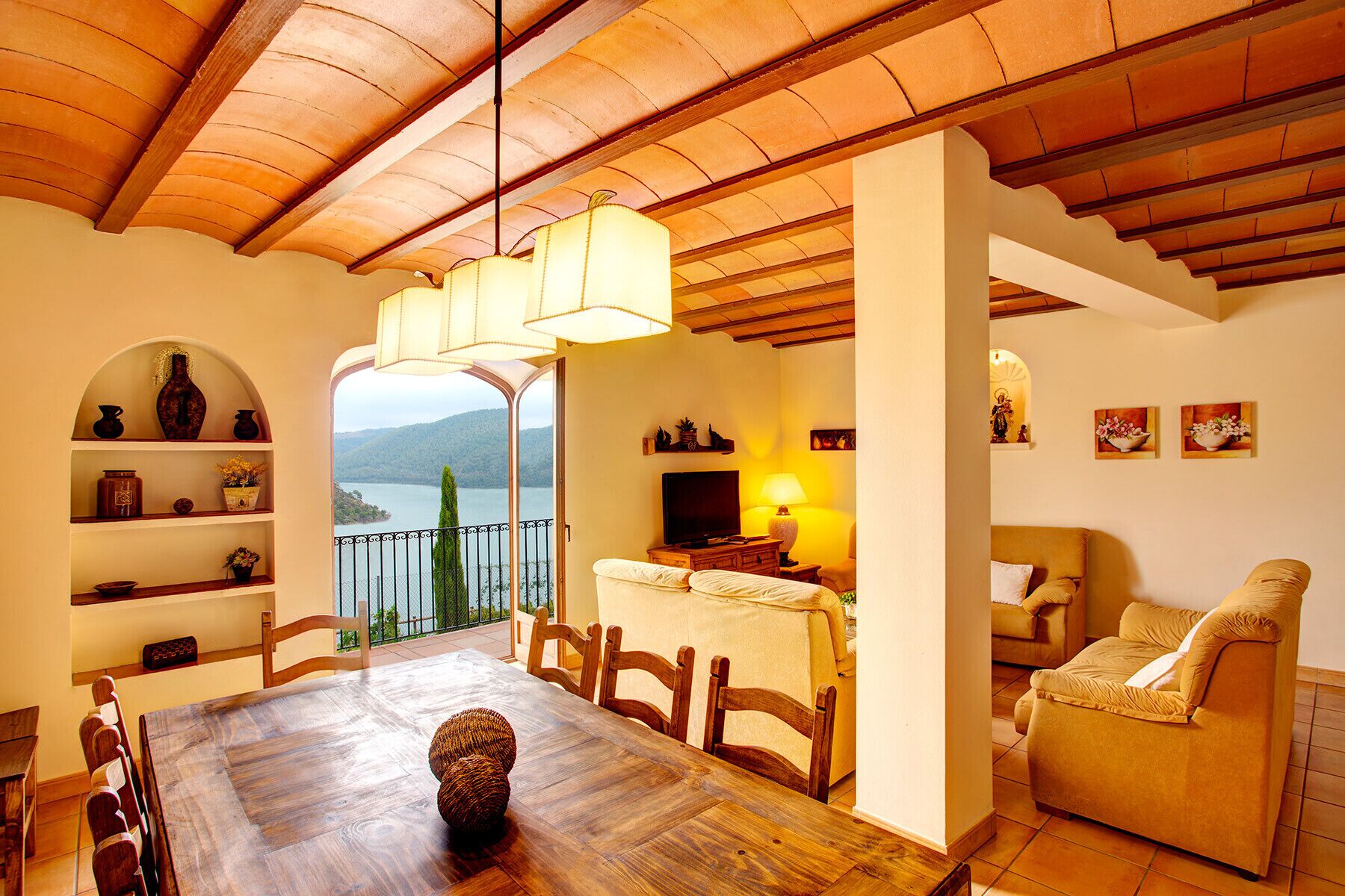 Self catering Mas d'en Bosch for 22 people