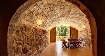 Rural House by the Lake; 22 people; Air Conditioned; Groups, Families